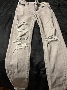 American Eagle Outfitters Light Gray Distressed Jeggings